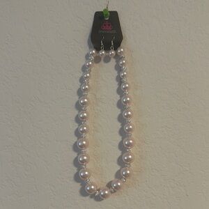 Paparazzi Pink Cream Pearl Necklace Set